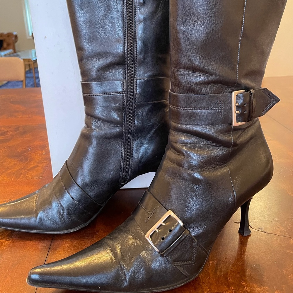 Black boots.  Soft leather. Size 39.